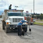Brigada de bacheo permanente ejecutó rehabilitación de cintas de rodamiento en Tulancingo