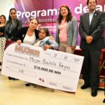 Entrega alcaldesa Lorena García apoyos de los programas “Transforma Tulancingo y mujer emprende y transforma”