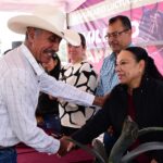 Impulsa Gobierno de Tulancingo la productividad rural con entrega de paquetes avícolas y herramientas a productores